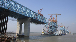 High-speed Railway Line from Beijing to Shanghai, Nanjing Big Bridgem, Construction Supervision